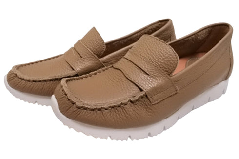 【arui_toe 39512 グレージュ】本革コンフォートローファー